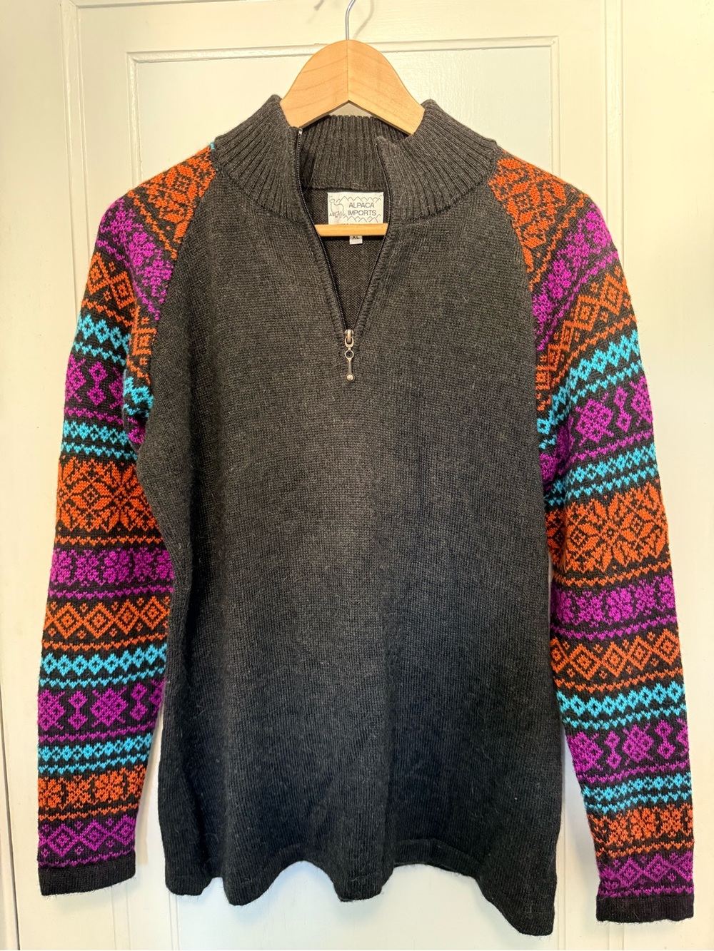 Alpaca Imports Geometric Sleeve V-Neck Sweater Size XL